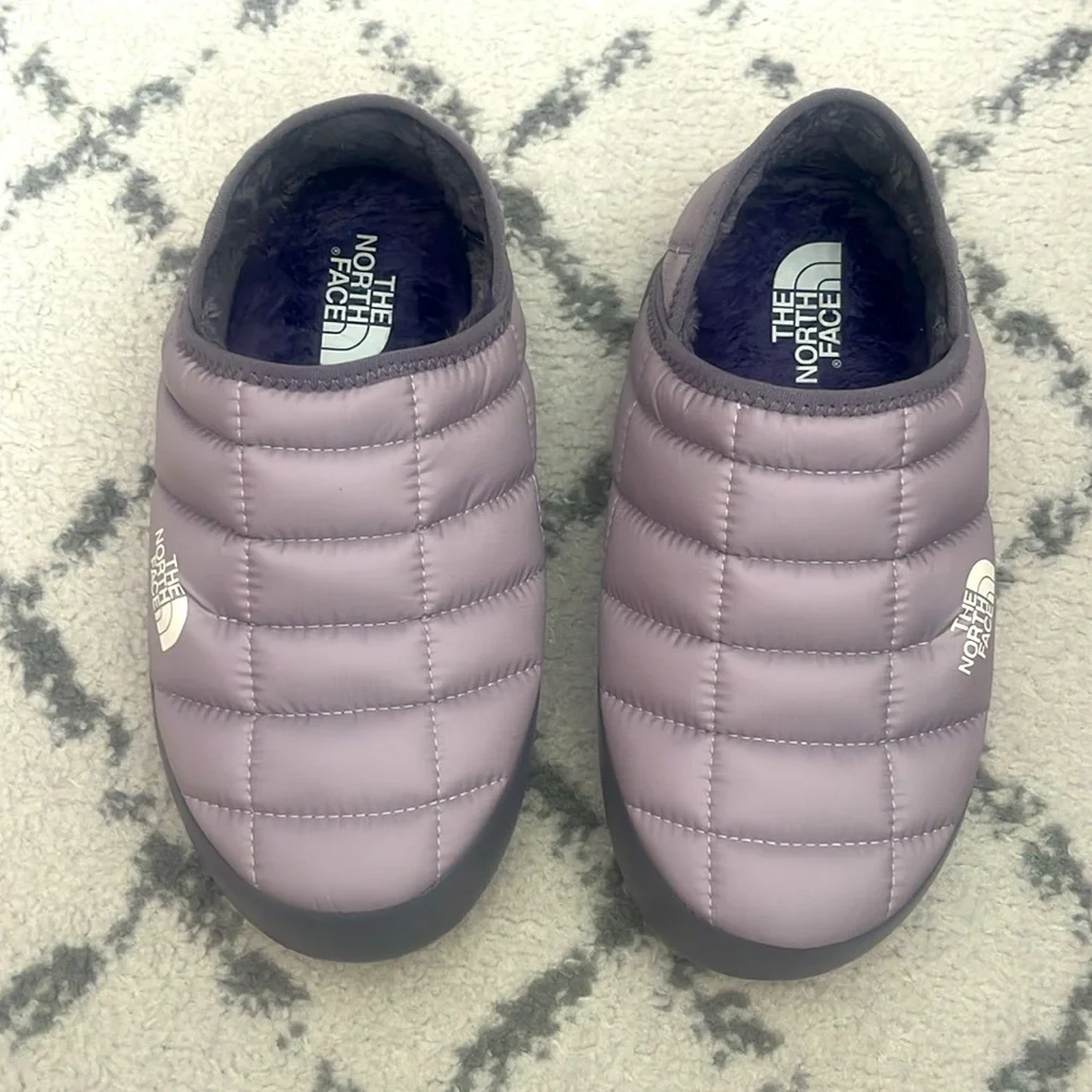 Women’s ThermoBall™ V Traction Mules. Size 6US. Moonstone Grey-Lunar Stone - Picture 2 of 5
